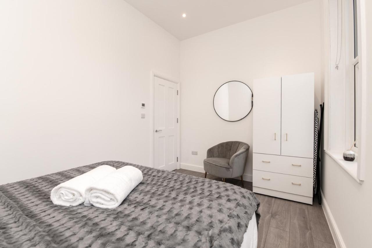 Fantastic New, London Apartment 3 Bed 1 Bath & Parking Whetstone Εξωτερικό φωτογραφία
